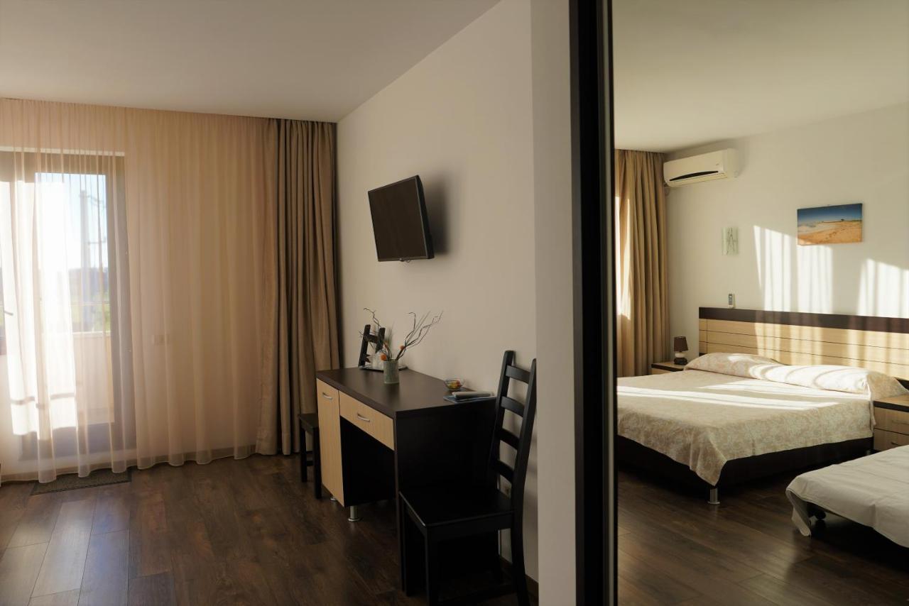 Indeep Club Hotell Cumpăna Eksteriør bilde