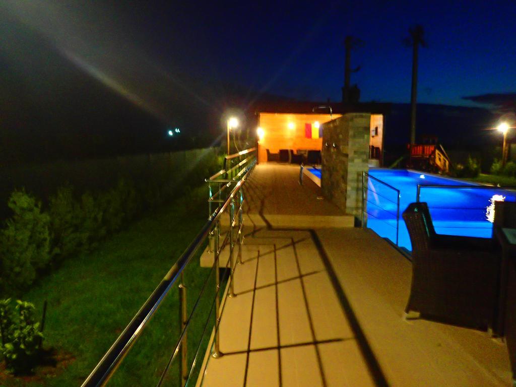 Indeep Club Hotell Cumpăna Eksteriør bilde