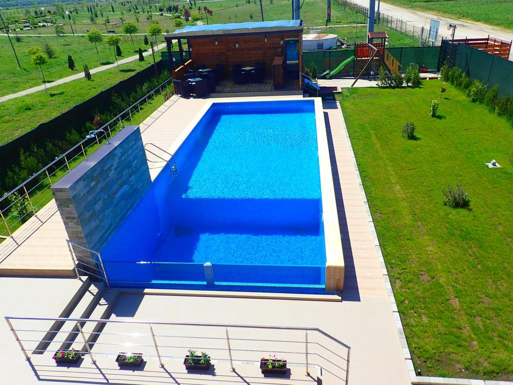 Indeep Club Hotell Cumpăna Eksteriør bilde